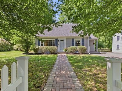 490 Main St, Lynnfield, MA, 01940