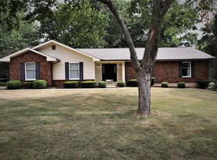 508 Sun Valley Dr, Farmington, MO