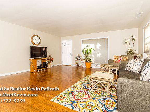 2nd image of 2401 James Ave