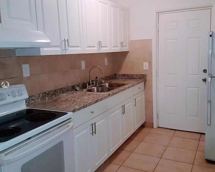 1st image of 555 NW 94th St #2