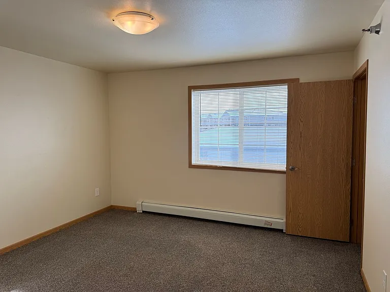 West Lake III Apartments — Photo 192