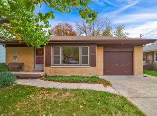 43 W Helen Rd, Palatine, IL 60067