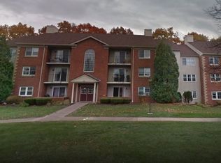 14 Maple St #I, South Hadley, MA 01075