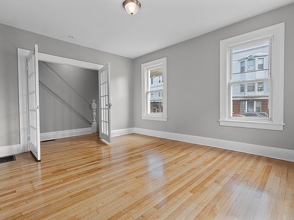 5th image of 857 Noble Ave #1