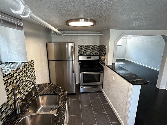 2nd image of 1525 Filbert Ct #1535-5