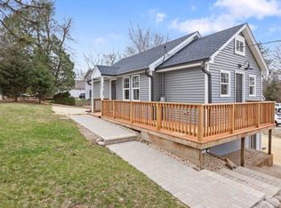3813 Eastway Dr, Island Lake, IL 60042