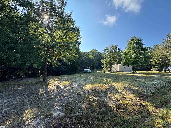 3rd image of 252 Currys Lake Cir
