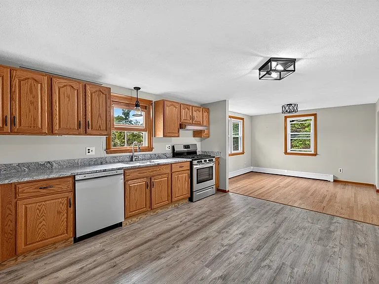 29 Normandy Ave #2 — Photo 9