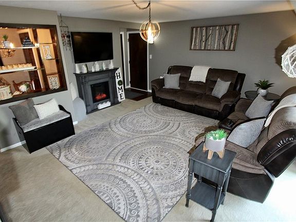 4th image of 9570 Cove Dr Unit E13