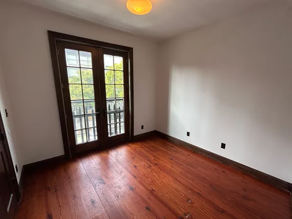 235 Kent Avenue image 7 of 14