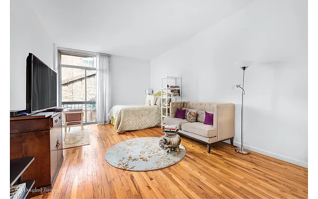 Rented by Douglas Elliman | media 25