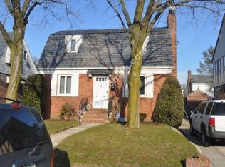 7553 186th St, Fresh Meadows, NY 11366