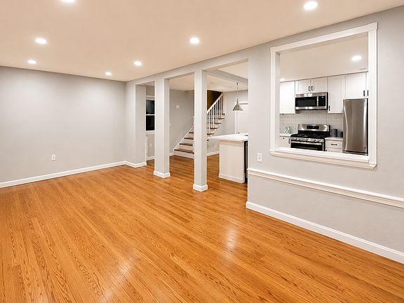5th image of 25 Alice St Unit 1F