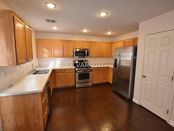 3rd image of 8177 Amphora St #0