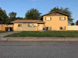 2400 Piccadilly Cir, Moore, OK 73160