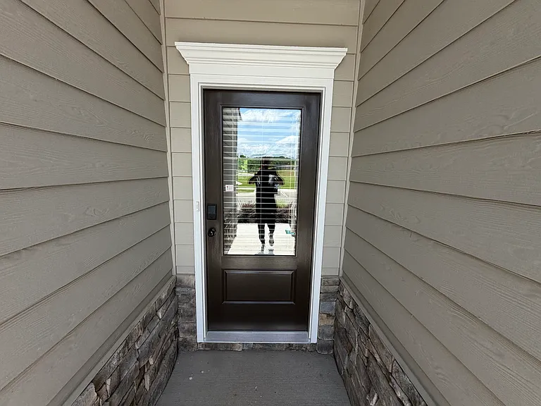 4905 Dresden Loop — Photo 3