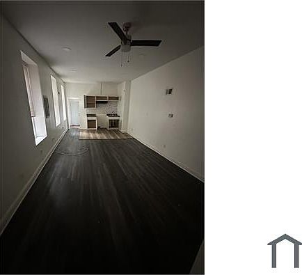 2nd image of 3103 N 16th St Floor 1