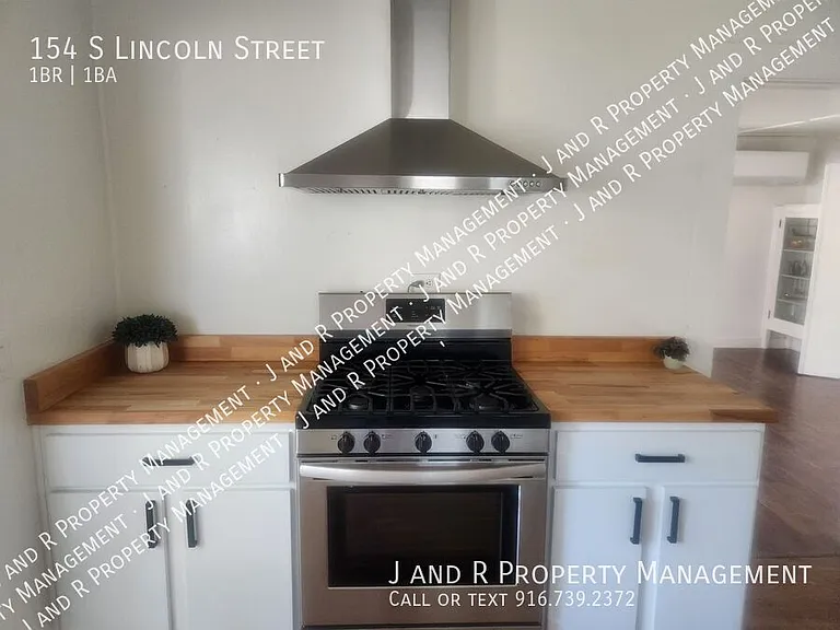 154 S Lincoln St — Photo 18