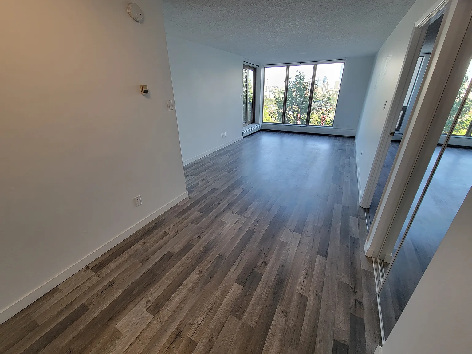 10149 Saskatchewan Drive NW - #401 — Photo 4