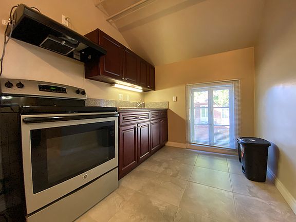 5th image of 1030 E Green St #22B