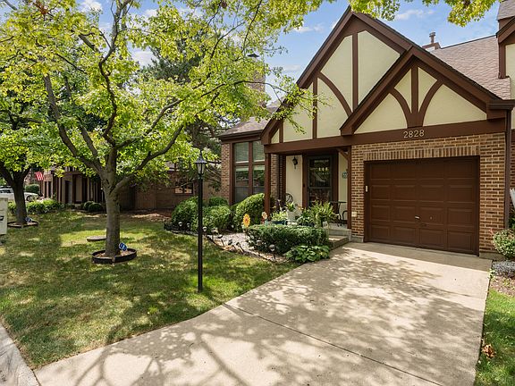 2nd image of 2828 Brighton Ct