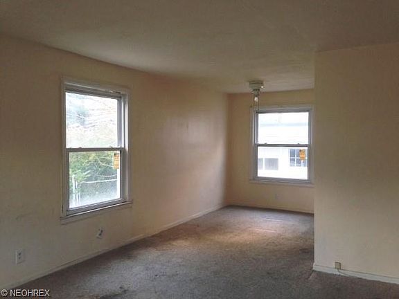 3rd image of 25131 Euclid Ave