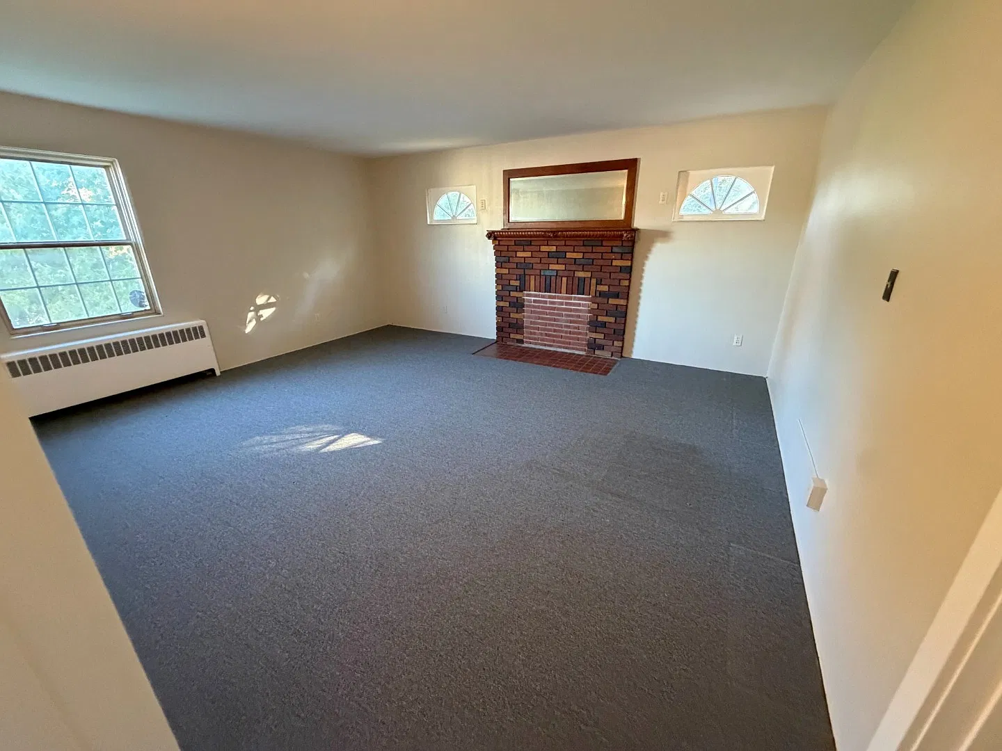 Spacious 2-Bedroom Apartment for Rent $1,250/Month — Photo 2