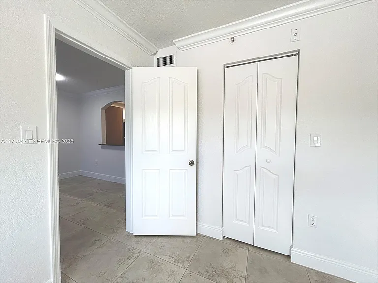 445 SW 11th St #1 — Photo 12