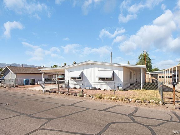 3rd image of 2100 Colorado Boulevard