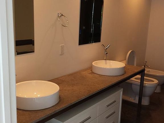 2nd image of 475 Brickell Ave APT 3615