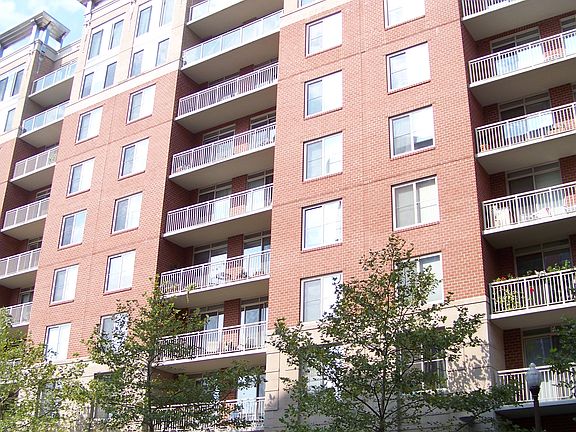 4th image of 820 N Pollard St APT 407