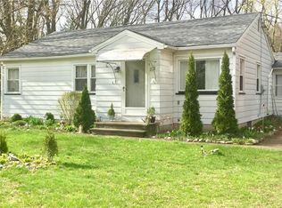 218 Colonial Dr, Webster, NY 14580