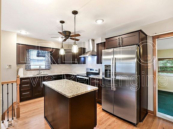 4th image of 3300 Furman Blvd