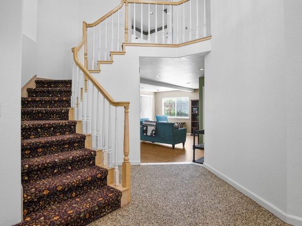 4972 Walnut Rd, Hughson, CA 95326