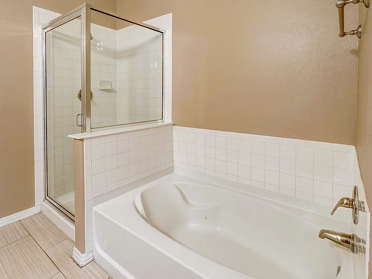 10184 Park Meadows Dr #1317 — Photo 13