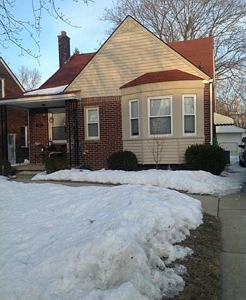 2nd image of 7805 Buckingham Ave