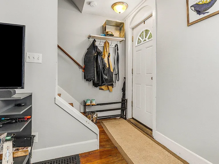 50 Raleigh Way — Photo 10