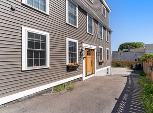 8 Osborne St #1, Salem, MA 01970