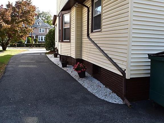 2nd image of 99 Washington Ave