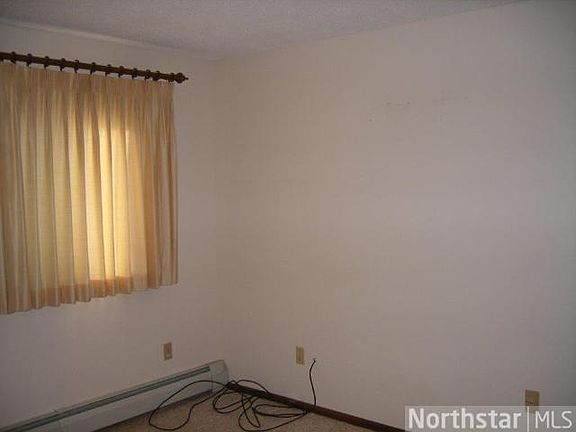 5th image of 1000 41st Ave NE APT 109