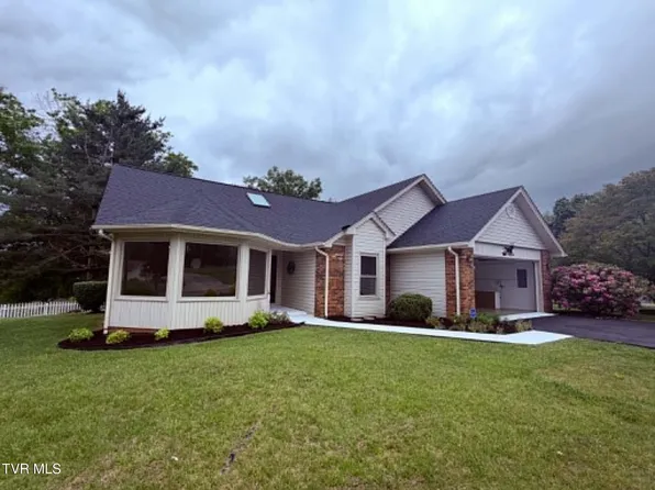 15466 Woodstone Cir, Bristol, VA 24202