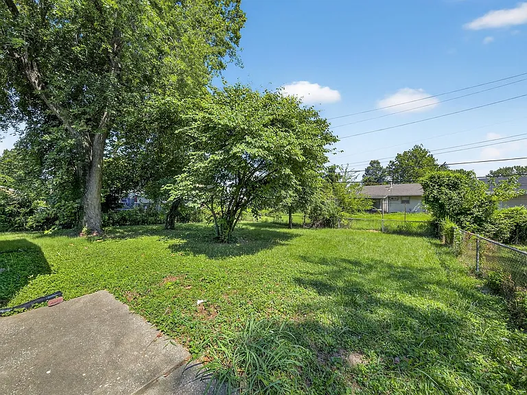 251 Midlothian Rd — Photo 31