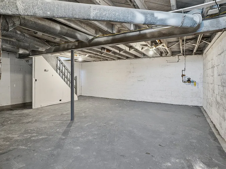 624 Elm Dr — Photo 29