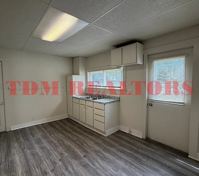 419 Clinton St #421 — Photo 4