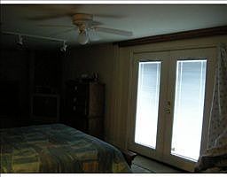 1st image of 4644 Hilltop Dr