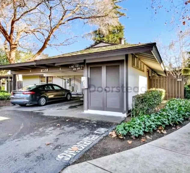 5516 Roundtree Dr #E — Photo 11