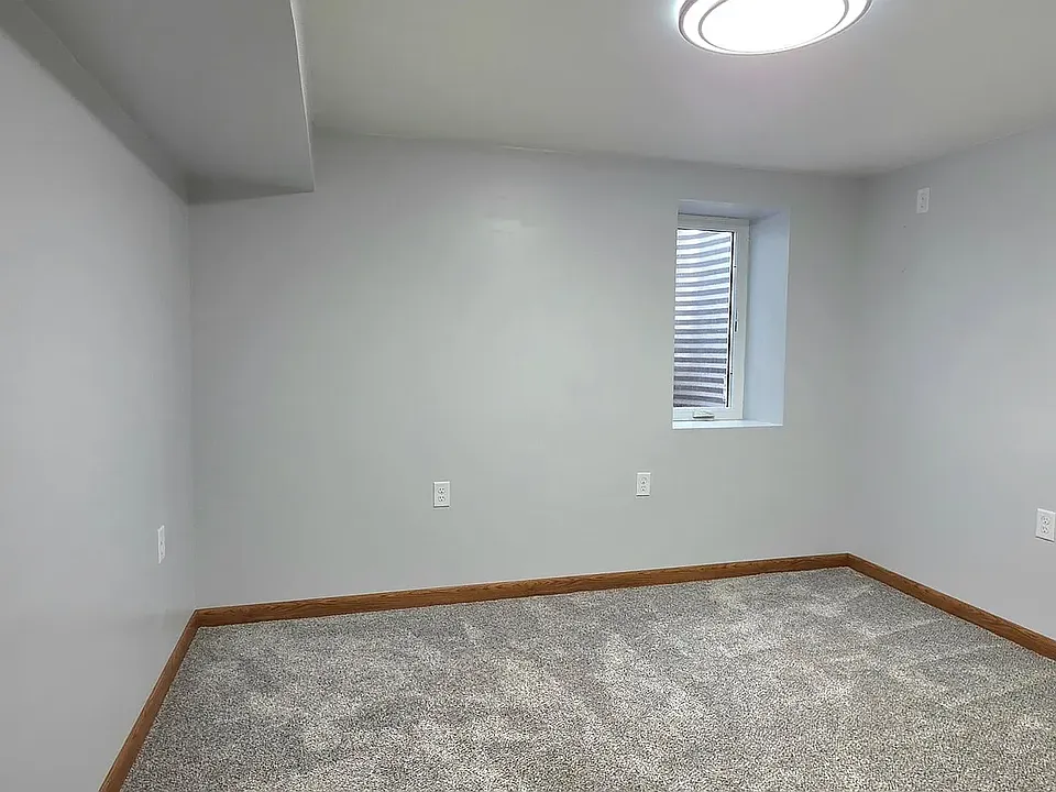 420 James St