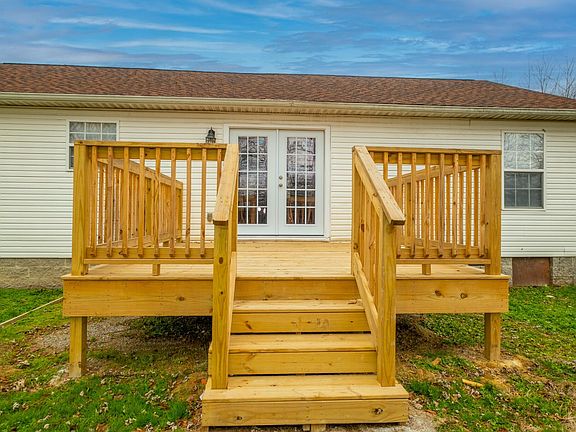 3rd image of 117 Carter Blake Rd