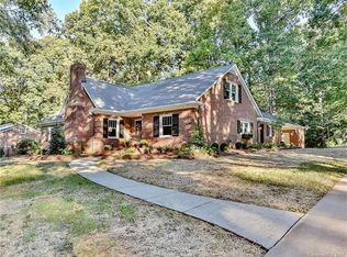4237 Oldfield Rd, Charlotte, NC 28226