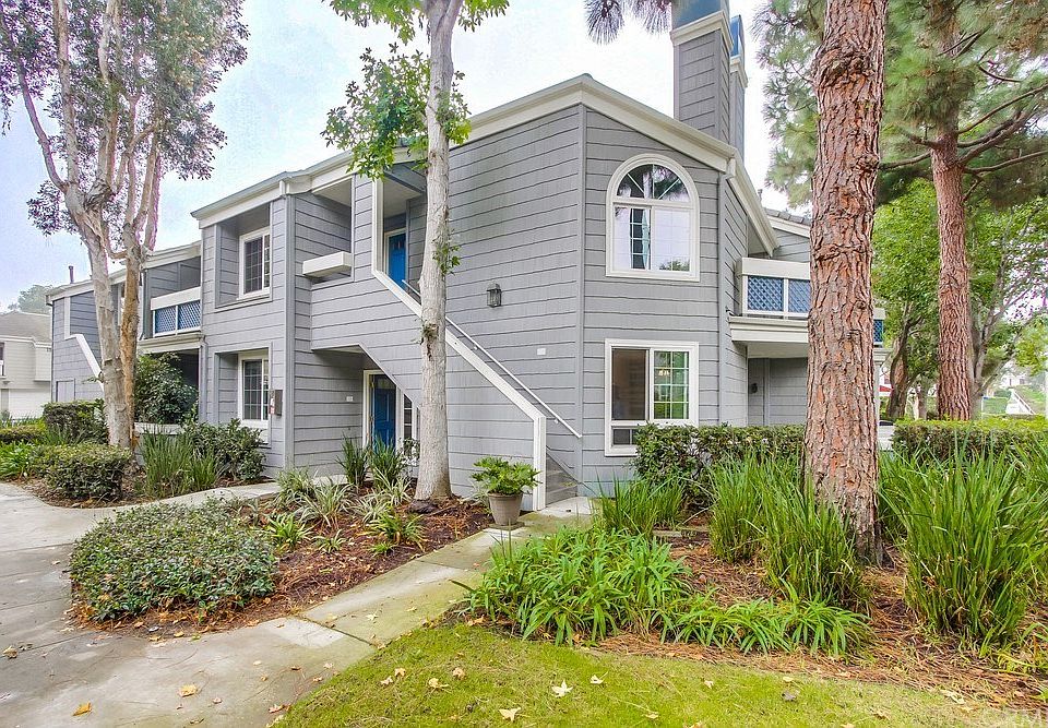 1st image of 19351 Bluefish Ln Unit 106
